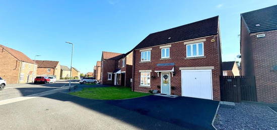 4 bed detached house for sale