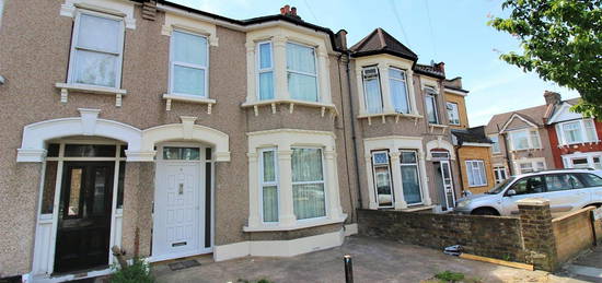 Terraced house to rent in Clandon Road, Ilford IG3