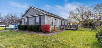3955 Cypress Ave, Grove City, OH 43123
