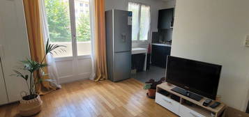 T2 de 40 m² au 146 av. Jean Monnet à CALUIRE