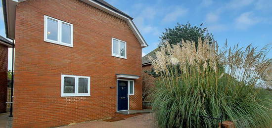 3 bedroom detached house