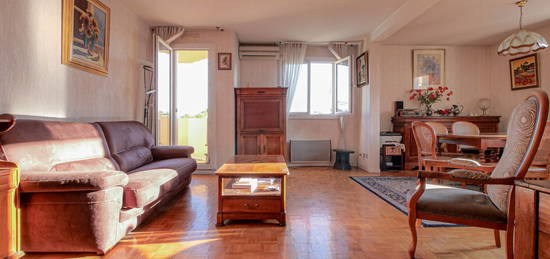 Appartement  à vendre, 4 pièces, 2 chambres, 77 m²