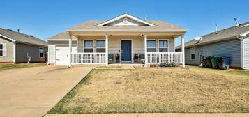 10405 Aberdeen Dr, Yukon, OK 73099