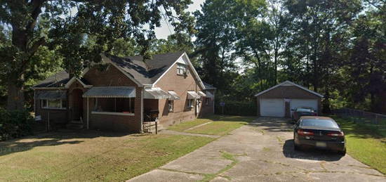 1312 River St, Gadsden, AL 35903