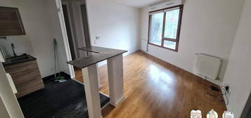 Appartement  à louer, 2 pièces, 1 chambre, 41 m²