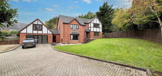 6 bedroom detached house for sale