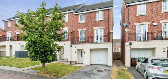 3 bedroom end of terrace house