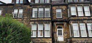 Flat to rent in Margaret Road, Harrogate HG2