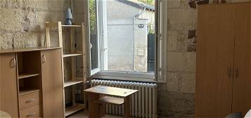 Studio meublé  à louer, 1 pièce, 18 m², Étage 0/2