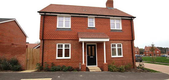 3 bedroom detached house