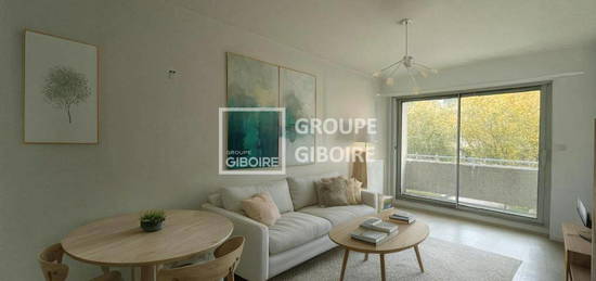 À VENDRE - AGENCE GIBOIRE - Appartement 2 pièces 40.01m² avec balcon et garage - RENNES CENTRE-VILLE