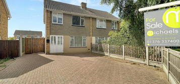 3 bedroom semi-detached house for sale