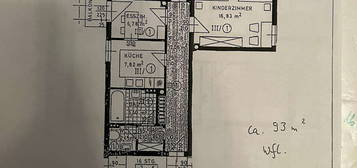 Erstbezug nach Sanierung mit Balkon und Einbauküche: Stilvolle 3-Raum-Hochparterre-Wohnung