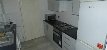 Flat to rent in Rothbury Terrace, Heaton, Newcastle Upon Tyne NE6