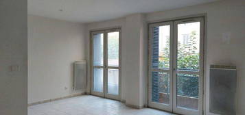 Studio 1 pièce 30 m²