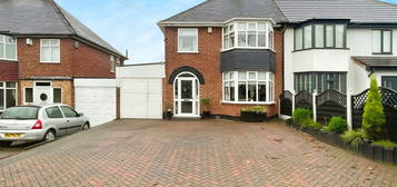 4 bed semi-detached house for sale