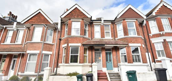 Terraced house to rent in Semley Road, Brighton BN1