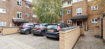 1 bedroom ground floor flat for sale