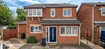 4 bedroom detached house