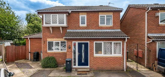 4 bedroom detached house