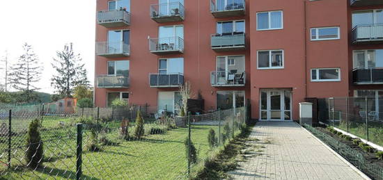 Prodej bytu 1+kk v osobním vlastnictví 36 m², Hostivice