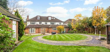 8 bedroom detached house for sale