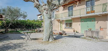 Maison  à louer, 5 pièces, 3 chambres, 95 m²