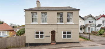 4 bed detached house for sale