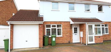 3 bed semi-detached house to rent