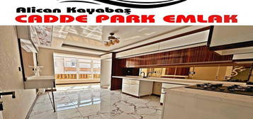 ATAPARK_MERKEZ'DE_LX_YAPIDA_GEN_N_CEPHE_SKANLI_130M_3+1_