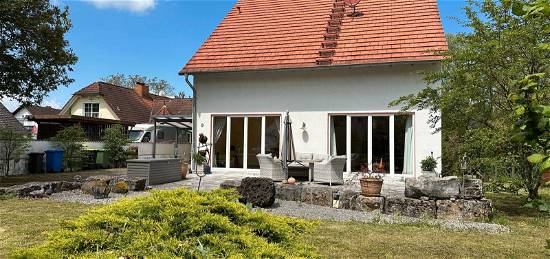 Energieeffizientes Einfamilienhaus am Feldrand von Hungen-Langd!