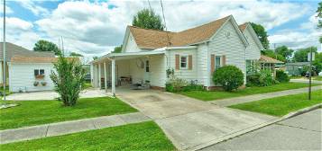 310 W  Division St, Oakland City, IN 47660