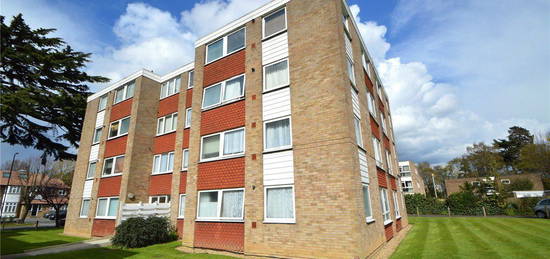 Flat to rent in Farleigh Court, Warham Road, South Croydon CR2