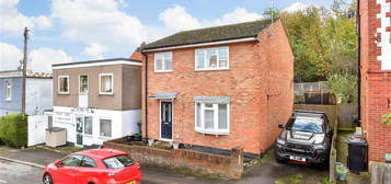 3 bed detached house for sale