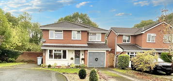 4 bed detached house for sale