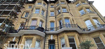 Flat to rent in First Avenue, Hove BN3