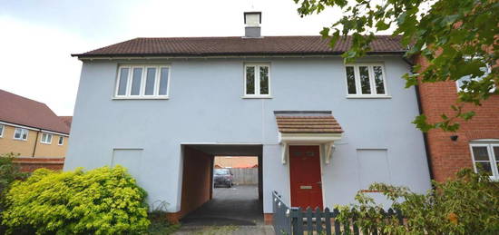 Maisonette to rent in Foundation Way, Colchester CO2