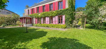 Maison  à vendre, 9 pièces, 6 chambres, 230 m²