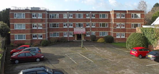 Studio to rent in Mount Radford Crescent, St. Leonards, Exeter EX2