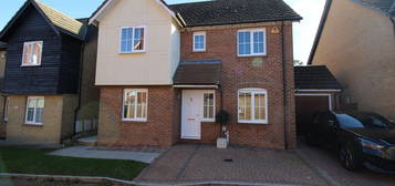 4 bed detached house to rent