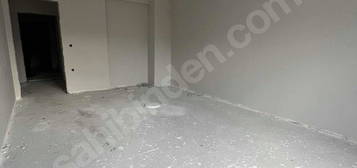 MENEMEN KOYUNDEREDE 2+1 KAPALI MUTFAK SATILIK DAİRE