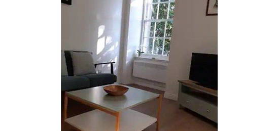 Flat to rent in St Patrick Square, Edinburgh EH8