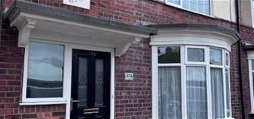 4 bed semi-detached house to rent