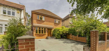 6 bed property for sale