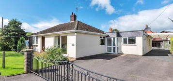 2 bedroom detached bungalow for sale