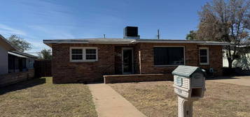 1509 S Main Ave, Monahans, TX 79756