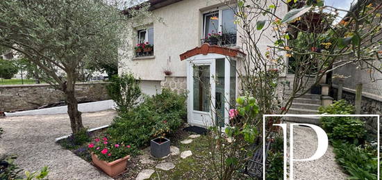 Maison  à vendre, 6 pièces, 3 chambres, 140 m²