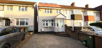 3 bedroom end of terrace house