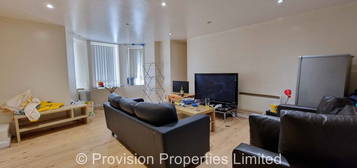 2 bed flat to rent