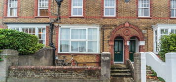 Flat to rent in Inwood Crescent, Brighton, East Sussex BN1